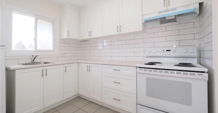 3-24 Austin Drive, Waterloo, ON, N2L 3Y1 - 14