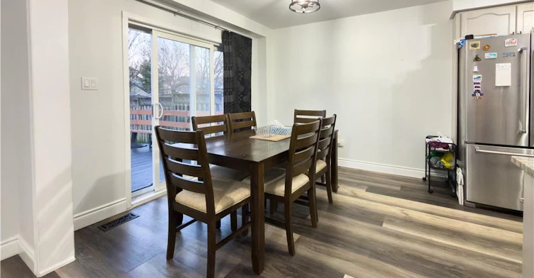 12 Griffiths Avenue, Cambridge, ON, N1P 1J7 - 4