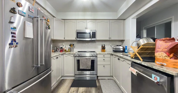 12 Griffiths Avenue, Cambridge, ON, N1P 1J7 - 3