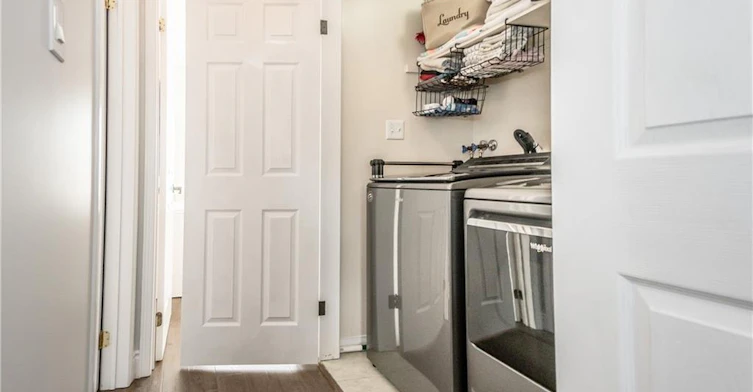 12 Griffiths Avenue, Cambridge, ON, N1P 1J7 - 10