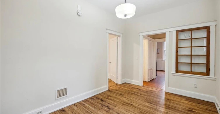 51 Smith Avenue, Hamilton, ON, L8L 5P2 - 8