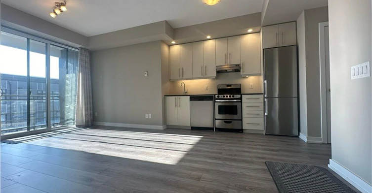 307-40 Esplanade Lane, Grimsby, ON, L3M 0H1 - 2