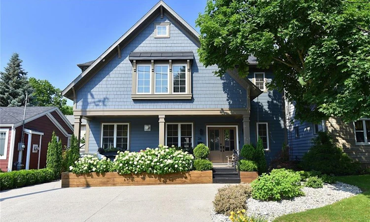 26 Corbett Avenue