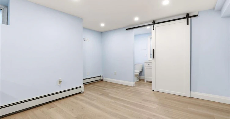 LOWER-152 Sanford Avenue S, Hamilton, ON, L8M 2G9 - 9