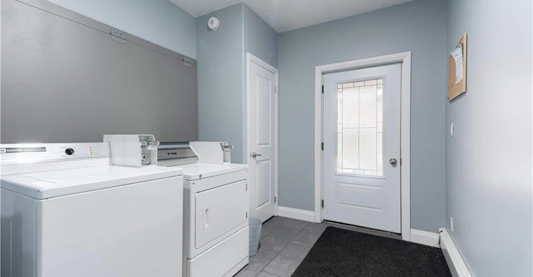 LOWER-152 Sanford Avenue S, Hamilton, ON, L8M 2G9 - 5