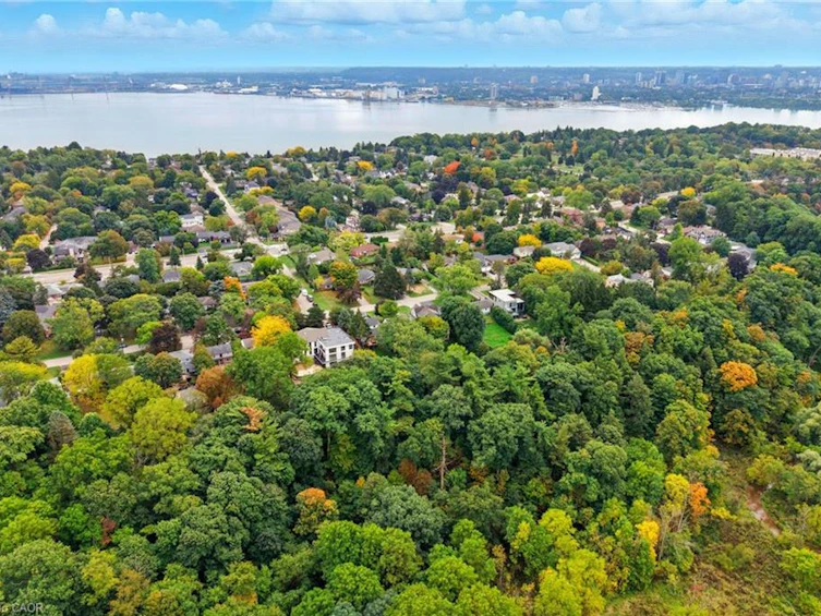 391 Patricia Drive, Burlington, ON, L7T 1J9 - 47