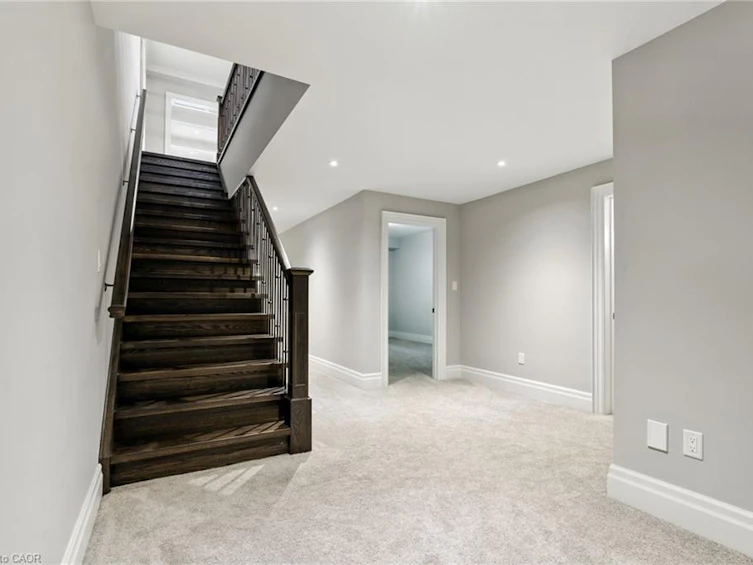 391 Patricia Drive, Burlington, ON, L7T 1J9 - 35