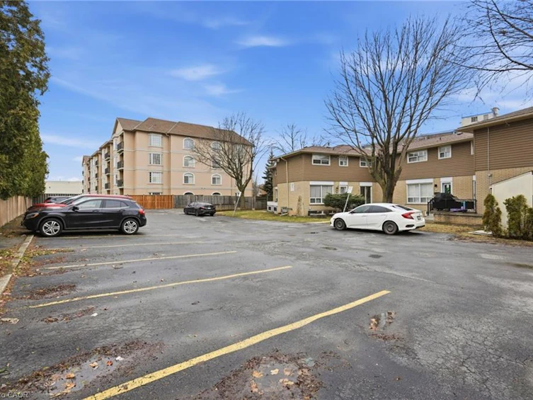 7-914 Mohawk Road, Hamilton, ON, L8T 2R8 - 34