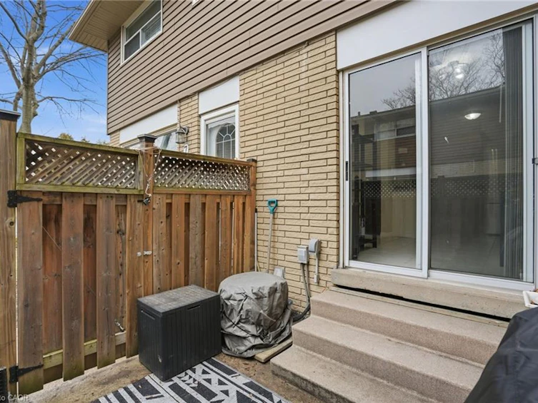7-914 Mohawk Road, Hamilton, ON, L8T 2R8 - 32