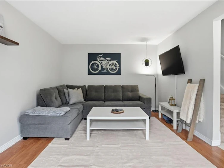 7-914 Mohawk Road, Hamilton, ON, L8T 2R8 - 7