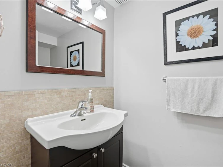 7-914 Mohawk Road, Hamilton, ON, L8T 2R8 - 30