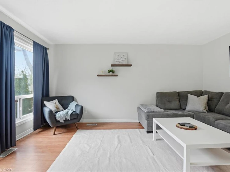 7-914 Mohawk Road, Hamilton, ON, L8T 2R8 - 8