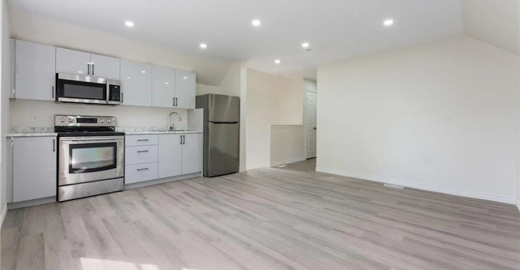 UPPER-150 Elgin Street, Brantford, ON, N3S 5A5 - 5