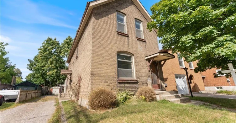 UPPER-150 Elgin Street, Brantford, ON, N3S 5A5