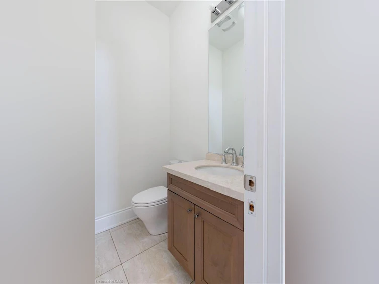 257 Hanover Street, Oakville, ON, L6K 0H3 - 6