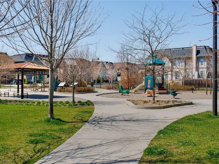 257 Hanover Street, Oakville, ON, L6K 0H3 - 48