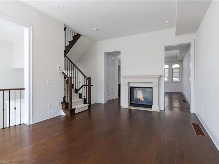 257 Hanover Street, Oakville, ON, L6K 0H3 - 3