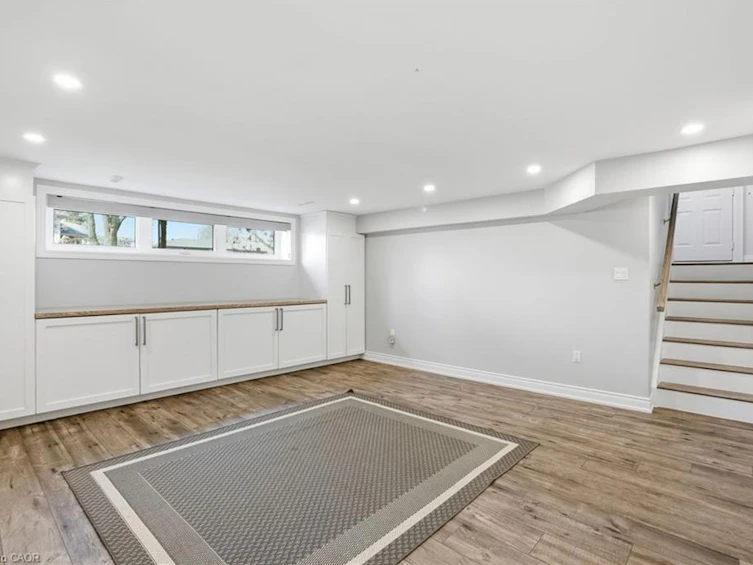 663 Mullin Way, Burlington, ON, L7L 4J6 - 33