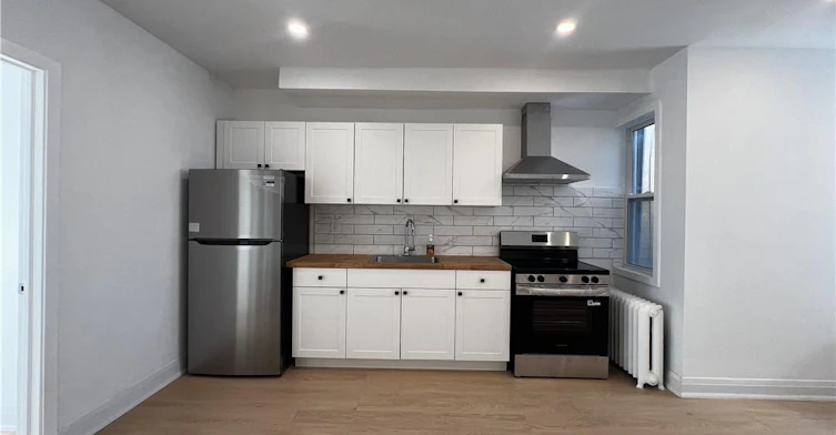 101-804A St Clair Avenue W, Toronto, ON, M6C 1B6 - 2