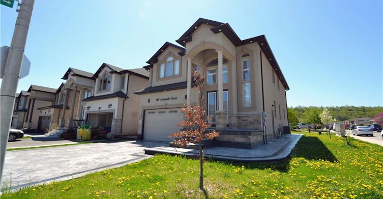 92 Nashville Circle, Hamilton, ON, L8G 5H2