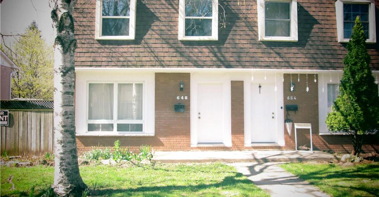648 Francis Road, Burlington, ON, L7T 3X7 - 2