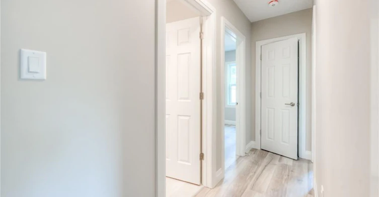 58 Cedar Street N, Kitchener, ON, N2H 2X1 - 8