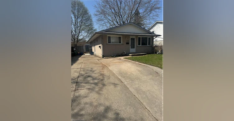 Lower-25 Howland Drive, Kitchener, ON, N2E 1G1