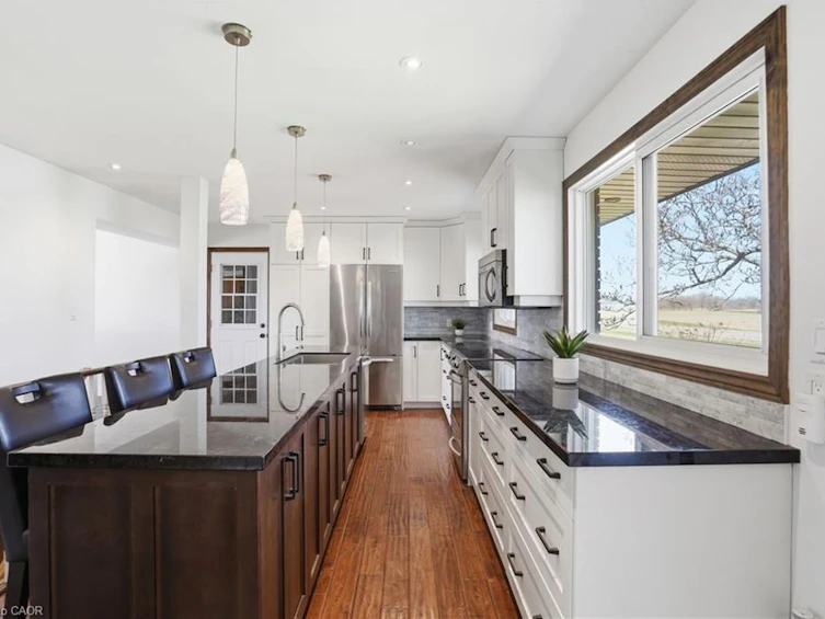 371 Highway 52, Hamilton, ON, L9H 5E2 - 8