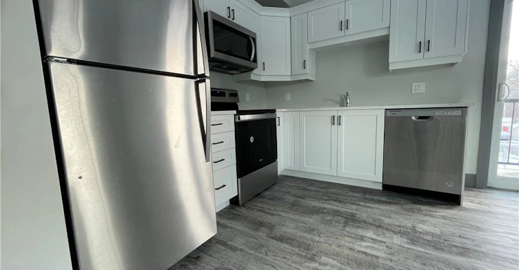 302-600 Norfolk Street, Norfolk County, ON, N3Y 0H5 - 4