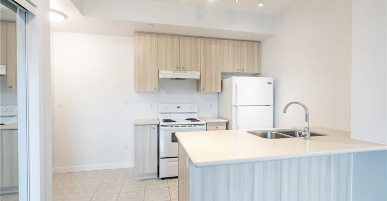 308-90 Charlton Avenue W, Hamilton, ON, L8P 0B4 - 4