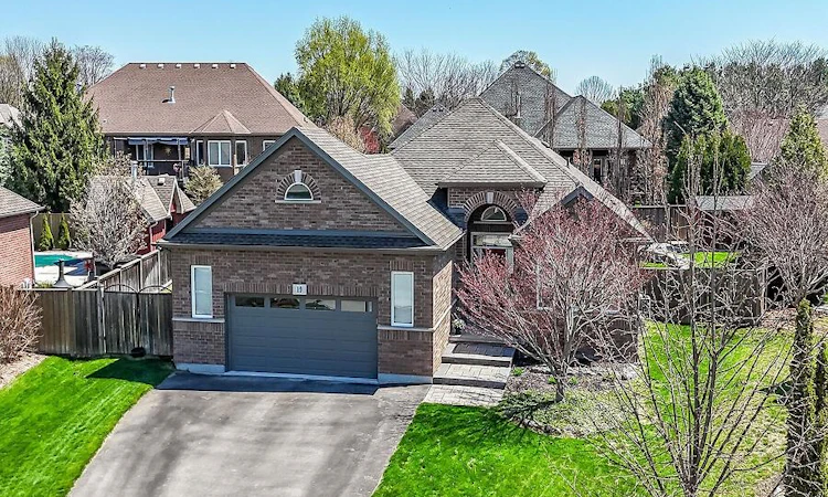 19 Lampman Drive