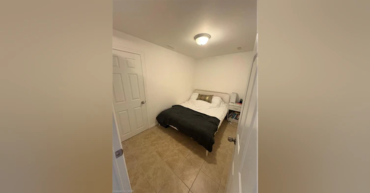 Bsmt-20 Queensdale Avenue W, Hamilton, ON, L9C 1B5 - 7