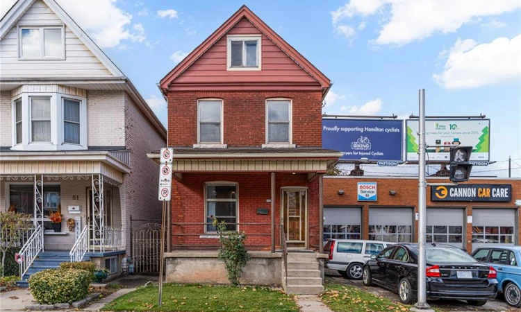 53 Sherman Avenue N