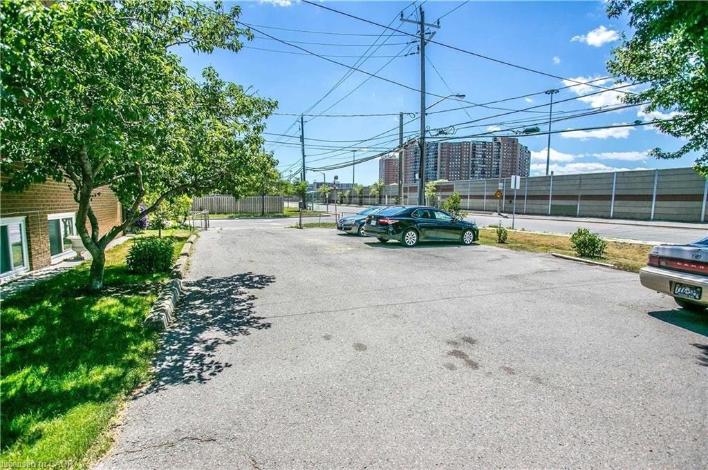 54 Rabbit Lane, Toronto, ON, M9B 5S7 - 7