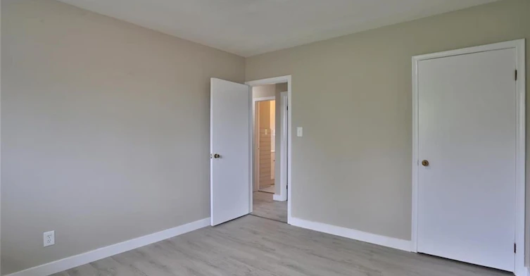 5-240 Duke Street E, Kitchener, ON, N2H 1B3 - 5