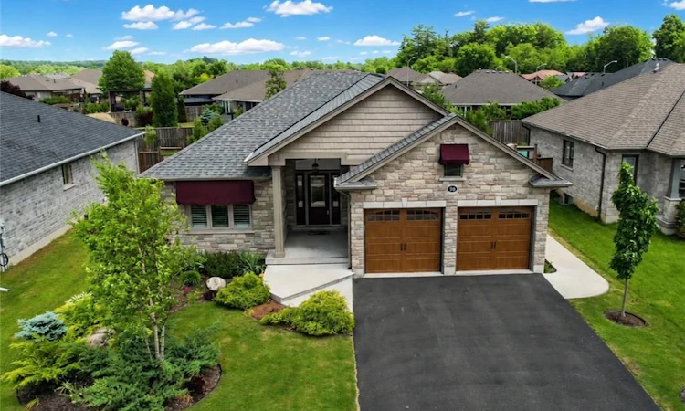 98 Allandale Crescent