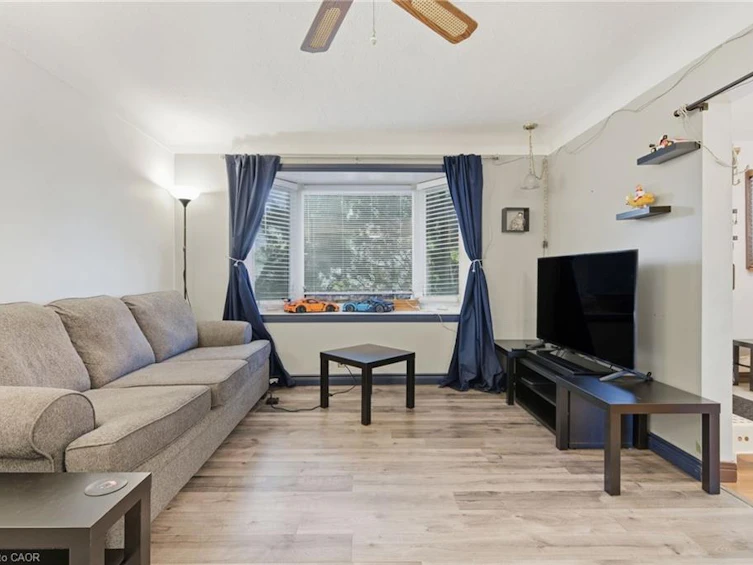 267 Thayer Avenue, Hamilton, ON, L9A 1J6 - 7