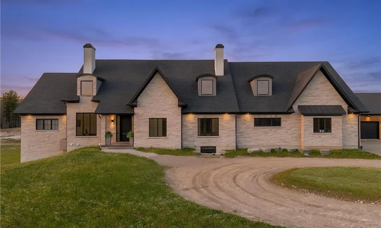 742 Country Squire Road