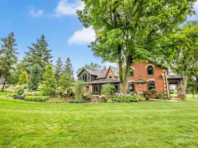 1399 Safari Road - 2