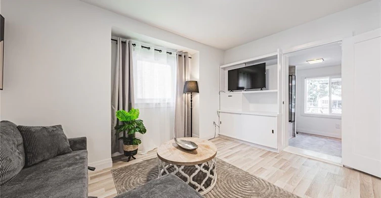 MAIN-196 Walnut Street S, Hamilton, ON, L8N 2M1 - 4