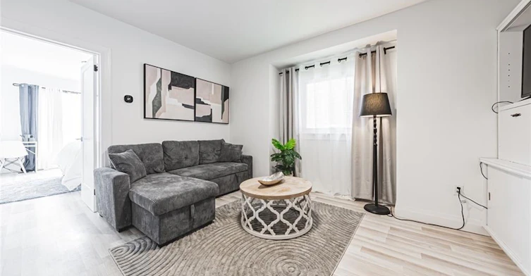 MAIN-196 Walnut Street S, Hamilton, ON, L8N 2M1 - 3