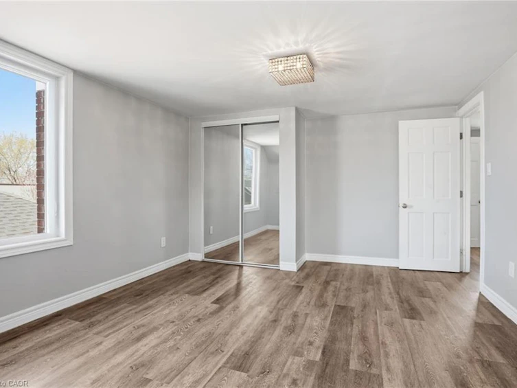 687 Upper James Street, Hamilton, ON, L9C 2Z4 - 19