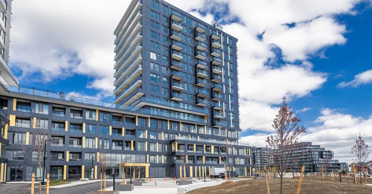 208-4878 Powers Common, Burlington, ON, L7M 2B4 - 2
