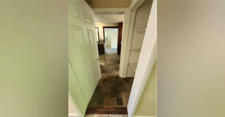15 St. Anns Court, Hamilton, ON, L9G 2C9 - 7