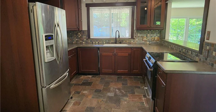 15 St. Anns Court, Hamilton, ON, L9G 2C9 - 12