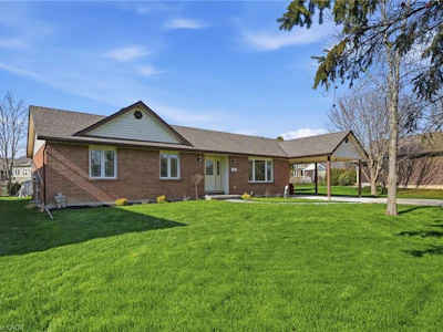 133 New Lakeshore Road - 2