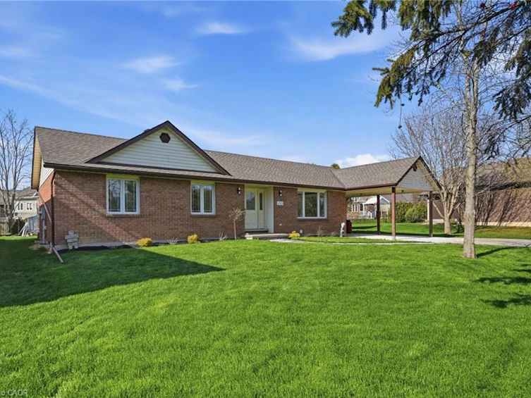 133 New Lakeshore Road, Norfolk County, ON, N0A 1N3 - 2