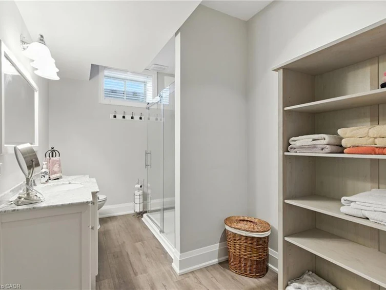 41 Shakespeare Road, Hamilton, ON, L9H 7R5 - 36