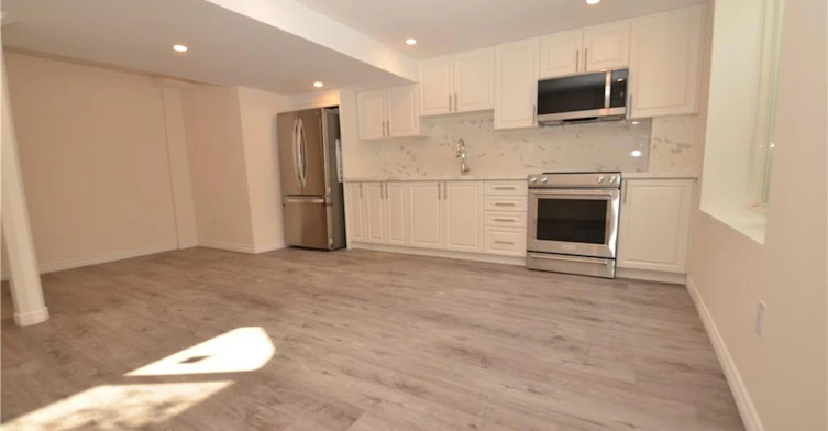 B-4 Findlay Drive, Hamilton, ON, L9K 0H4 - 8