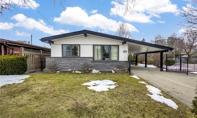 85 Ranchdale Drive